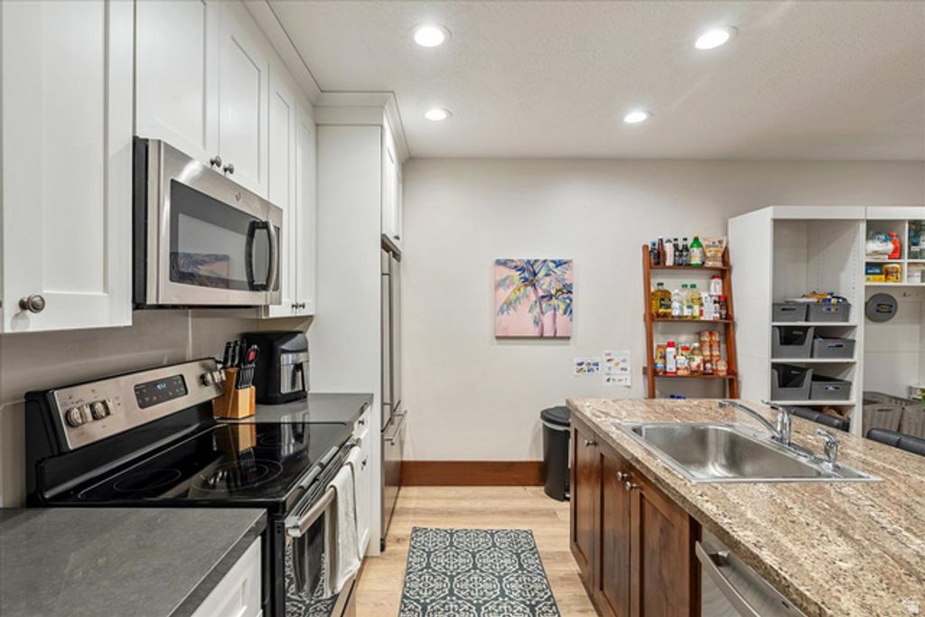 Image 39 of property listing at 1054 E 200 S, Salt Lake City, UT 84102