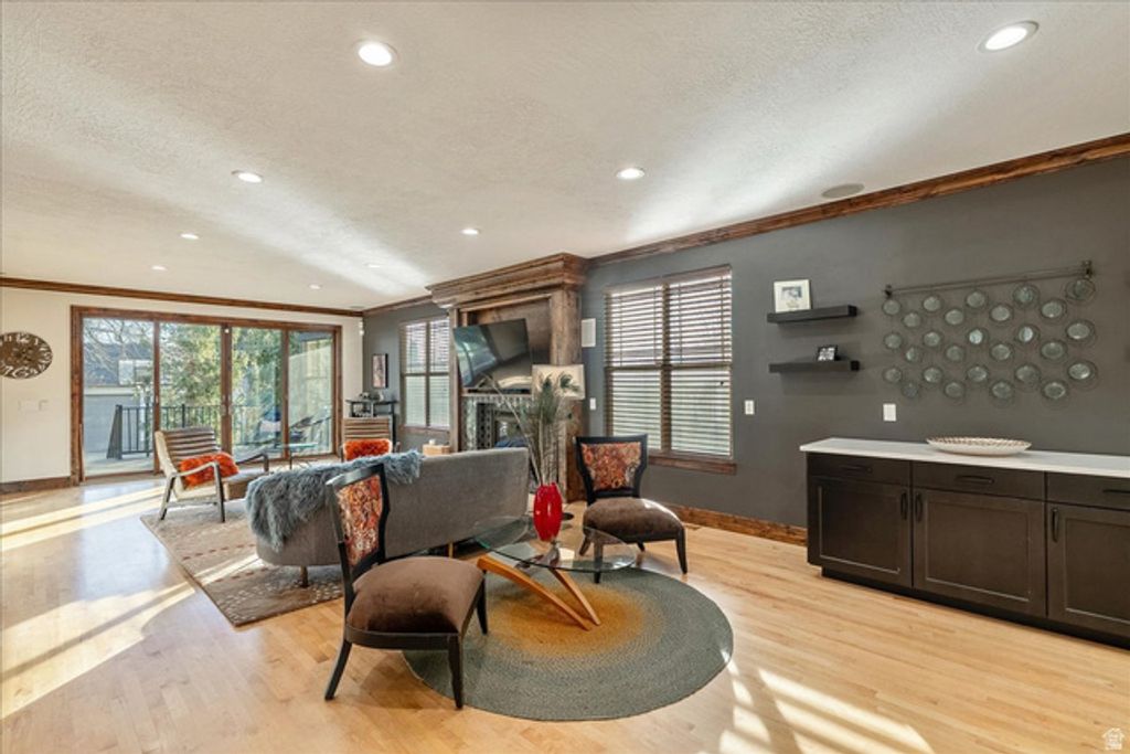 Image 5 of property listing at 1054 E 200 S, Salt Lake City, UT 84102