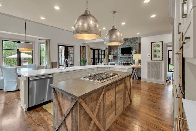 238 Pelham Dr, Brentwood, TN 37027