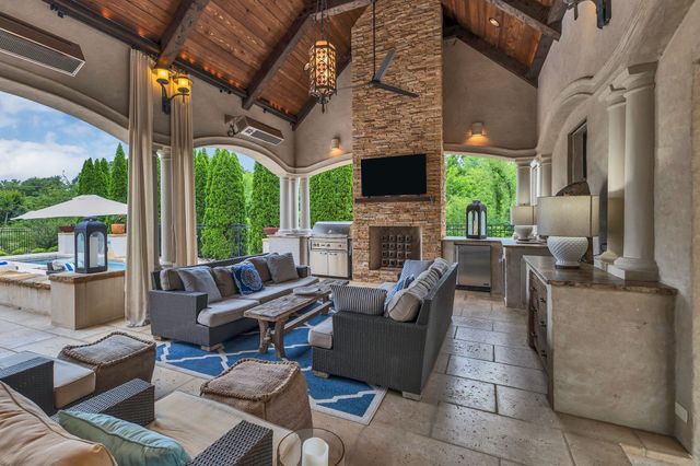 238 Pelham Dr, Brentwood, TN 37027