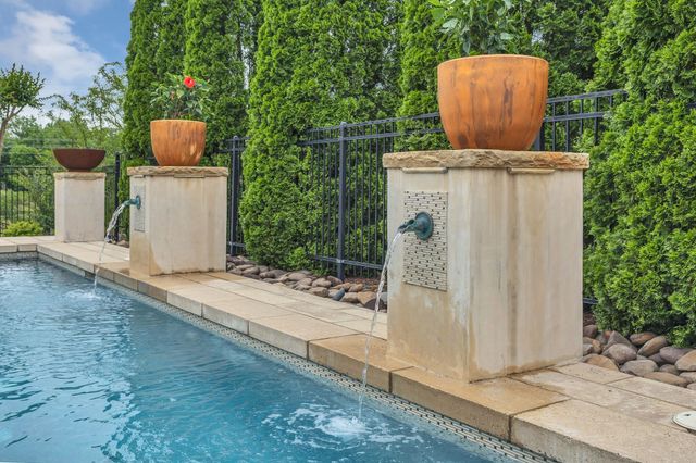 238 Pelham Dr, Brentwood, TN 37027