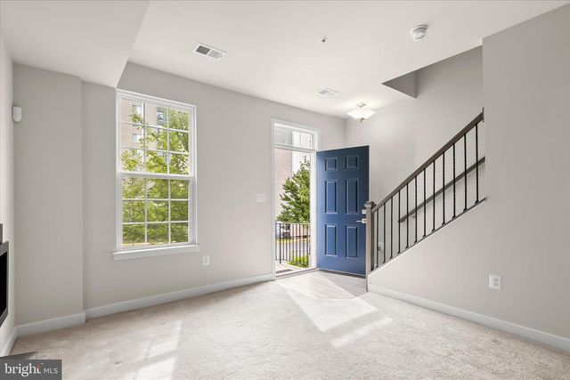 4709 CREST VIEW DR, Hyattsville, MD 20782
