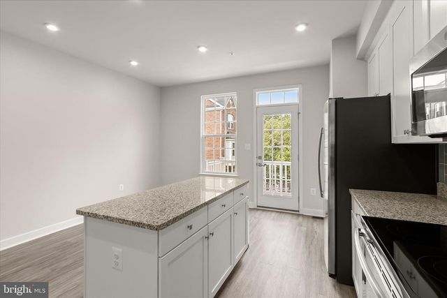 4709 CREST VIEW DR, Hyattsville, MD 20782