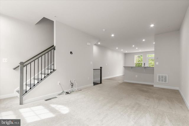 4709 CREST VIEW DR, Hyattsville, MD 20782