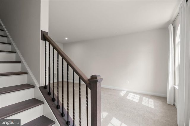 4709 CREST VIEW DR, Hyattsville, MD 20782