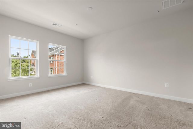 4709 CREST VIEW DR, Hyattsville, MD 20782