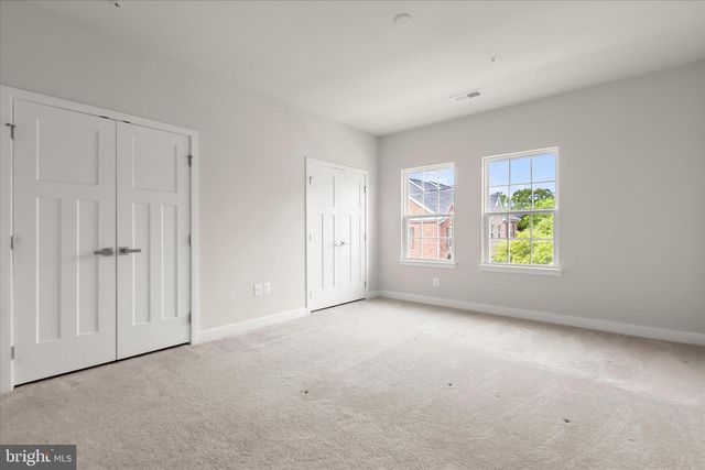 4709 CREST VIEW DR, Hyattsville, MD 20782
