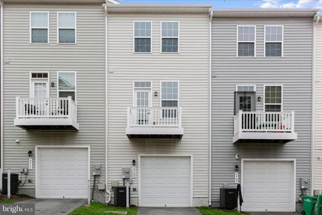 4709 CREST VIEW DR, Hyattsville, MD 20782