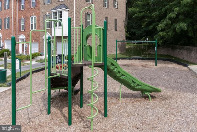 4709 CREST VIEW DR, Hyattsville, MD 20782