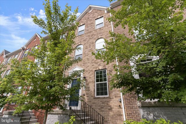 4709 CREST VIEW DR, Hyattsville, MD 20782