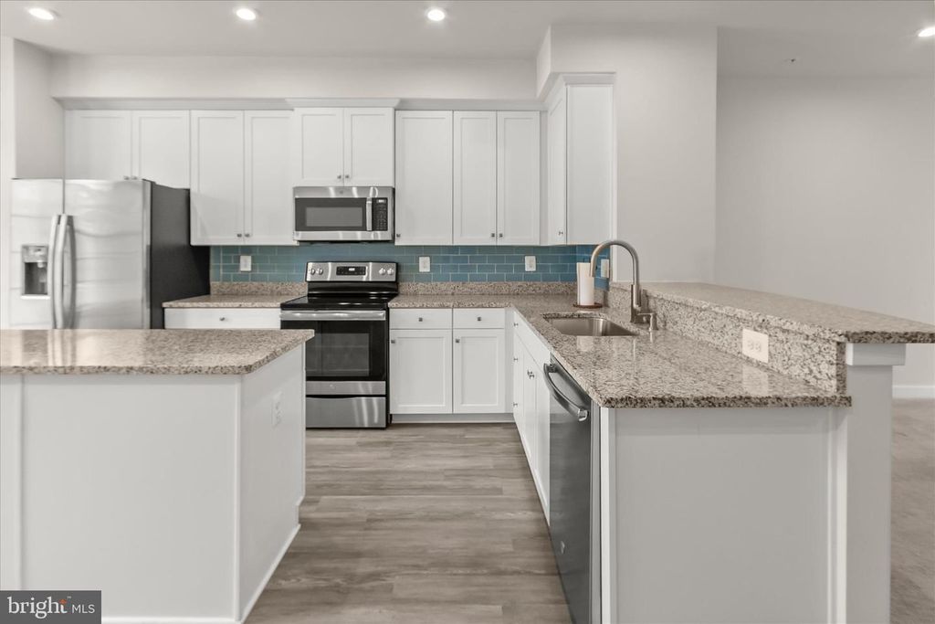 Image 19 of property listing at 4709 CREST VIEW DR, Hyattsville, MD 20782
