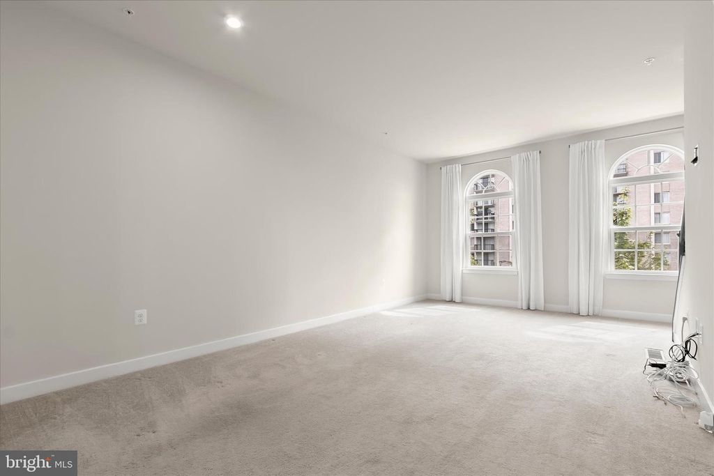 Image 25 of property listing at 4709 CREST VIEW DR, Hyattsville, MD 20782