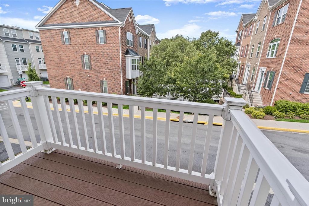 Image 29 of property listing at 4709 CREST VIEW DR, Hyattsville, MD 20782