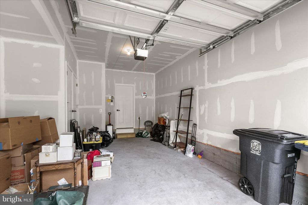 Image 48 of property listing at 4709 CREST VIEW DR, Hyattsville, MD 20782