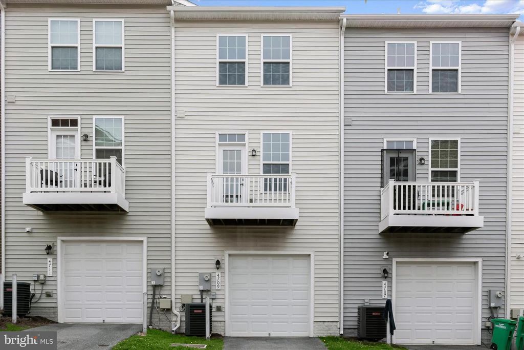 Image 49 of property listing at 4709 CREST VIEW DR, Hyattsville, MD 20782
