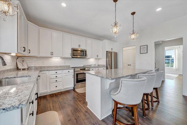 79 Norborne ST, Daleville, VA 24083