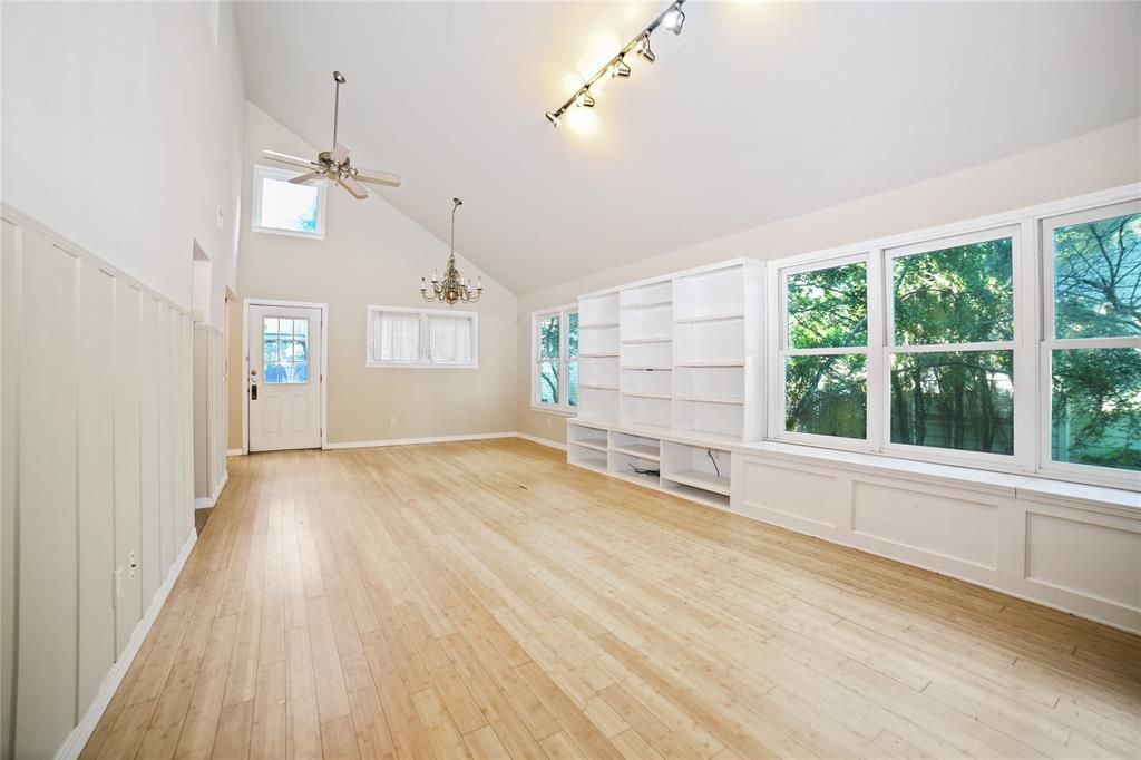 2716 E 22nd ST A, Austin, TX 78722