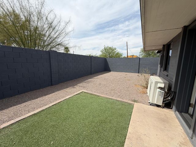 1027 E Dunlap Avenue Apt 3, Phoenix, AZ 85020