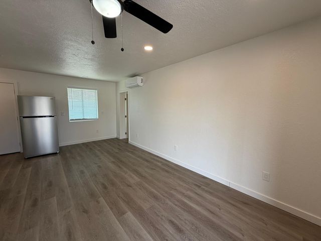 1027 E Dunlap Avenue Apt 3, Phoenix, AZ 85020