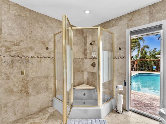 413 Tamarind Dr, Hallandale Beach, FL 33009