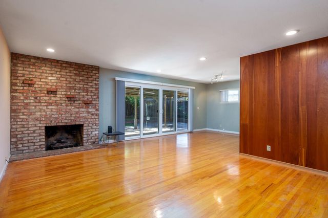 1014 W Homestead Road, Sunnyvale, CA 94087