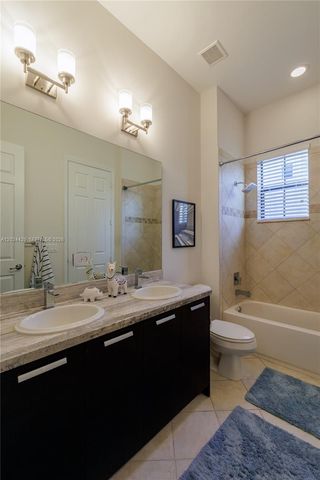 8469 NW 51st Terrace 8469, Doral, FL 33166