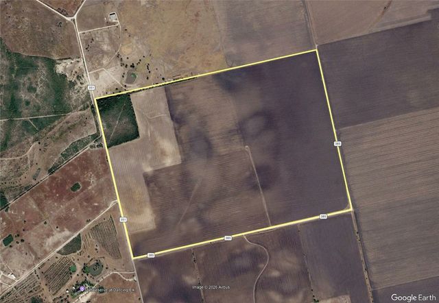 109 County Road 385, George West, TX 78022