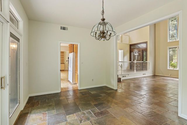 6371 Mulberry Ln, Stockton, CA 95212