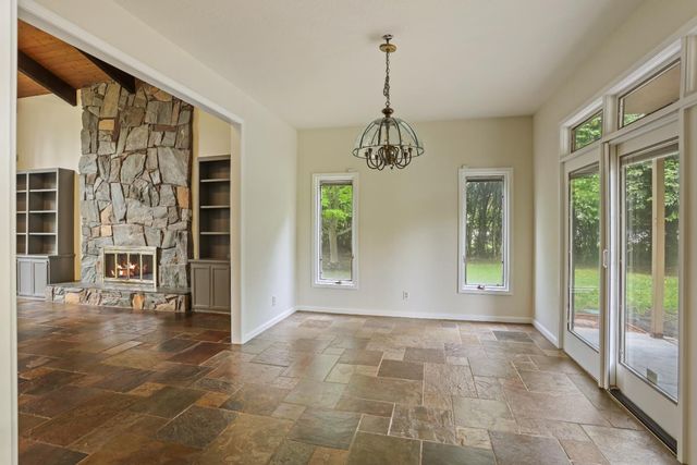 6371 Mulberry Ln, Stockton, CA 95212