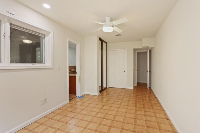 6371 Mulberry Ln, Stockton, CA 95212