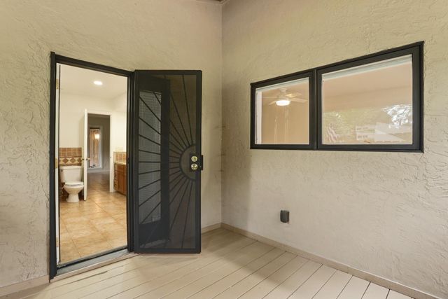 6371 Mulberry Ln, Stockton, CA 95212