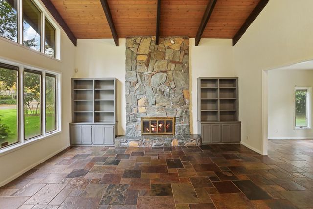 6371 Mulberry Ln, Stockton, CA 95212