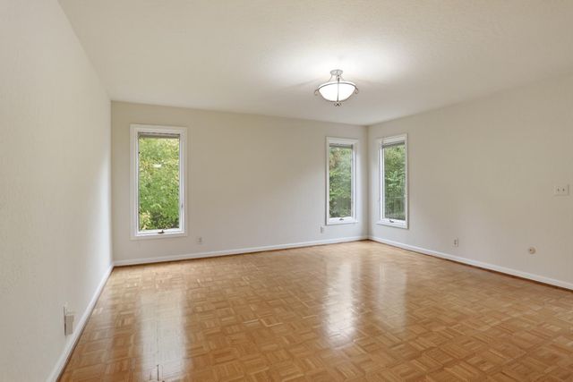 6371 Mulberry Ln, Stockton, CA 95212