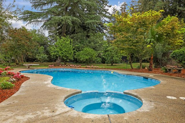 6371 Mulberry Ln, Stockton, CA 95212