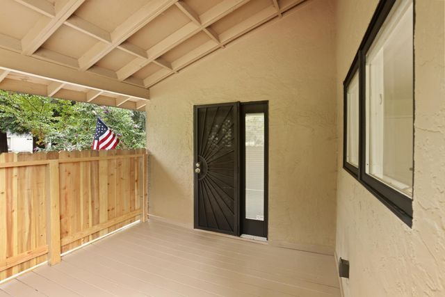 6371 Mulberry Ln, Stockton, CA 95212