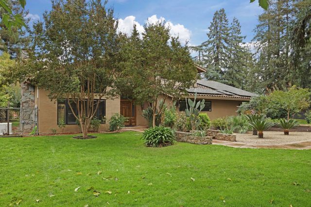 6371 Mulberry Ln, Stockton, CA 95212