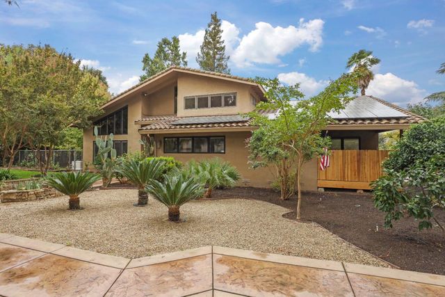 6371 Mulberry Ln, Stockton, CA 95212