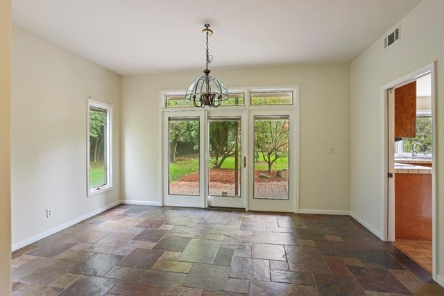 6371 Mulberry Ln, Stockton, CA 95212