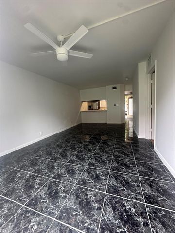 3212 NW 103rd Terrace 107-b, Coral Springs, FL 33065