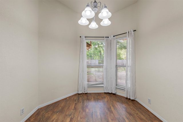 108 Hidden Oaks Drive, Waco, TX 76705