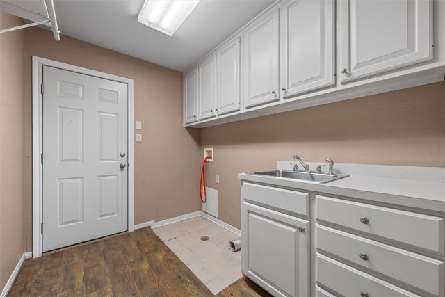 108 Hidden Oaks Drive, Waco, TX 76705