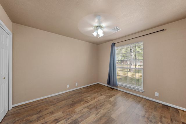 108 Hidden Oaks Drive, Waco, TX 76705