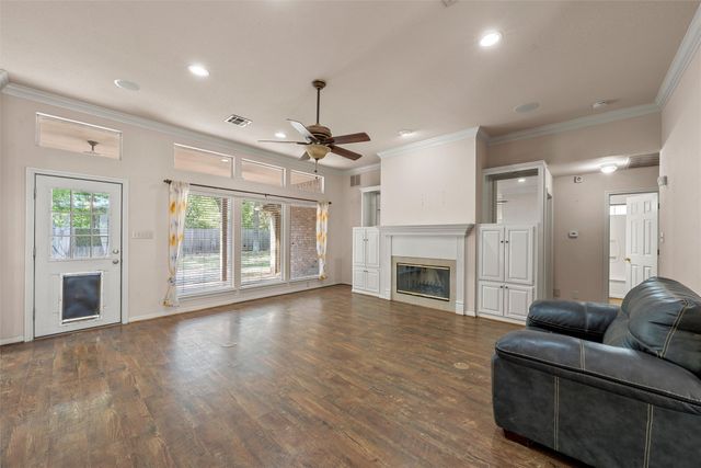 108 Hidden Oaks Drive, Waco, TX 76705