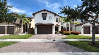 10235 NW 87th Terrace, Doral, FL 33178