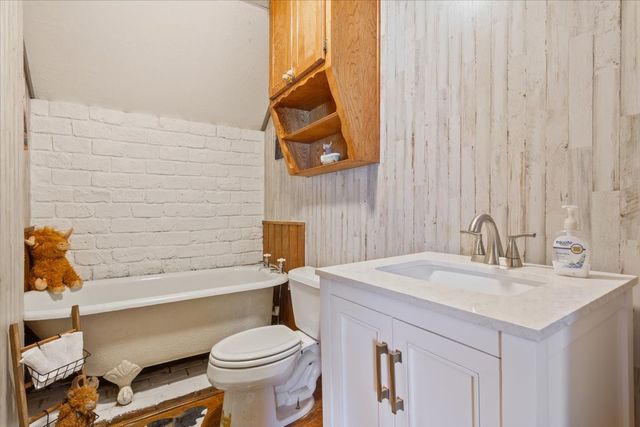 423 Oakview Circle, Waco, TX 76705
