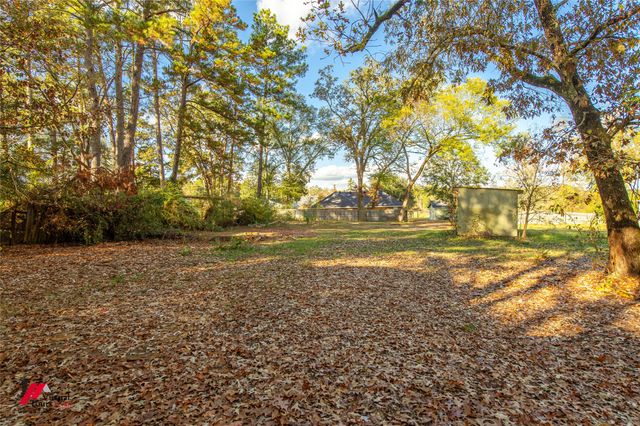 339 Flournoy Lucas Road, Shreveport, LA 71106