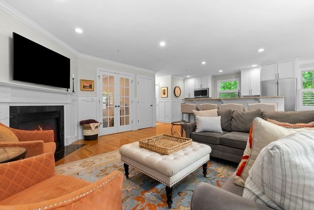 174 State St 1, Newburyport, MA 01950