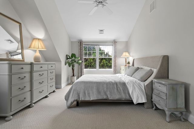 174 State St 1, Newburyport, MA 01950