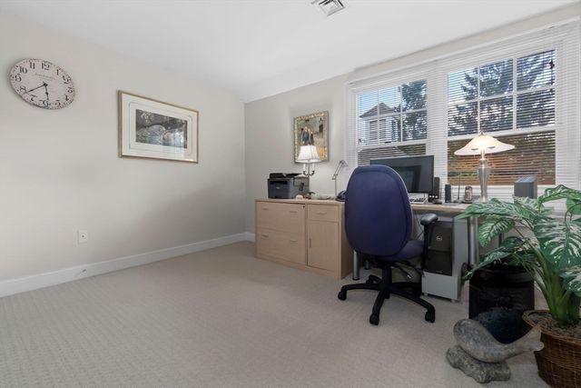 174 State St 1, Newburyport, MA 01950