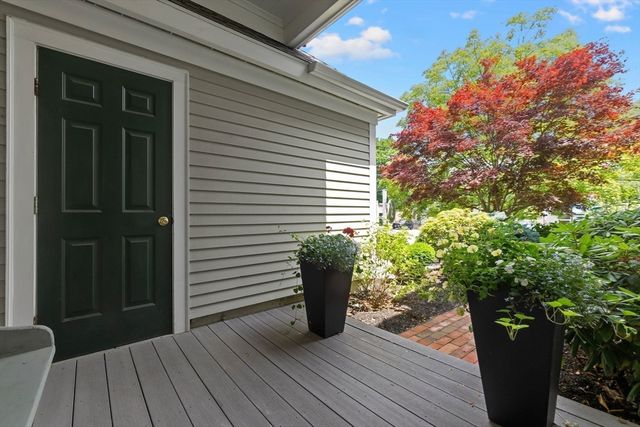 174 State St 1, Newburyport, MA 01950
